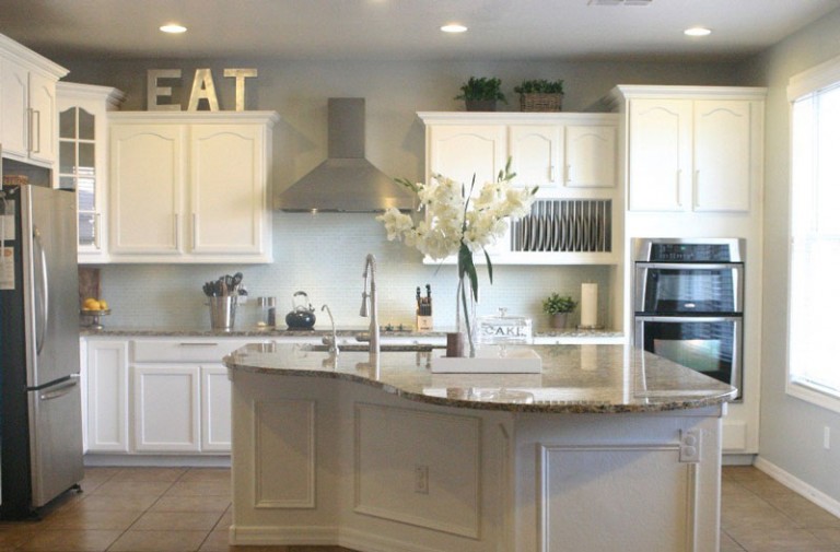 Quiet Corner:Kitchen - Three Color Palette Tips - Quiet Corner