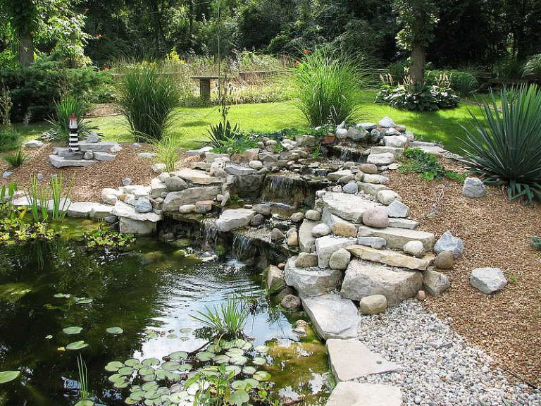 Quiet Corner:Inspiring Backyard Pond Ideas - Quiet Corner