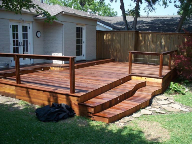 Quiet Corner:Ideas and Tips for Custom Front Yard and Backyard Decks ...