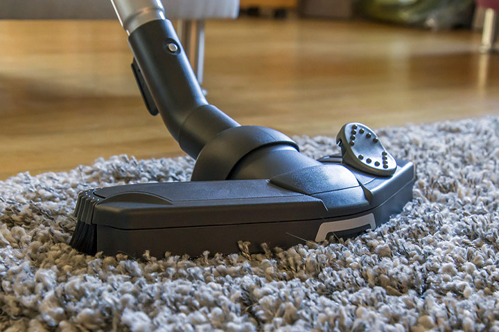 How to Make Easy DIY Carpet Cleaner and Deodorizer