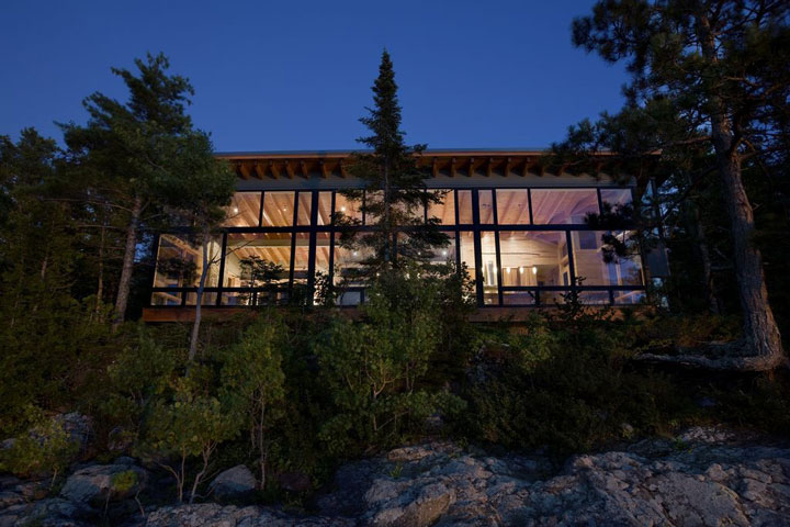 The Eagle Harbor Cabin by Finne Architects