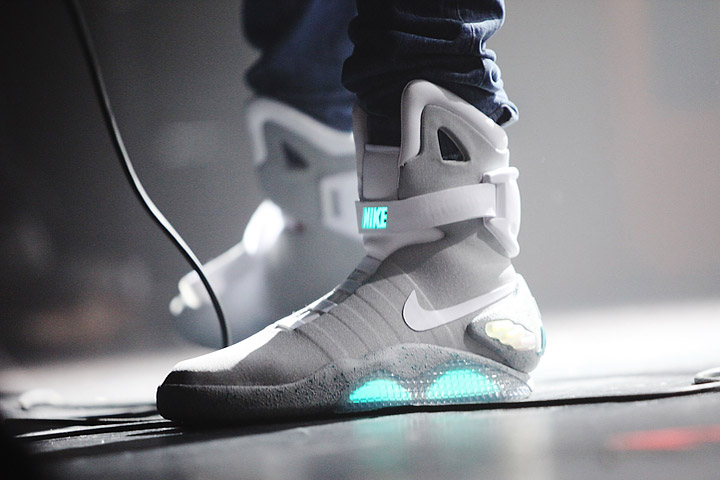 How to Get the 2016 Nike Mag 'Back to the Future' Shoes?